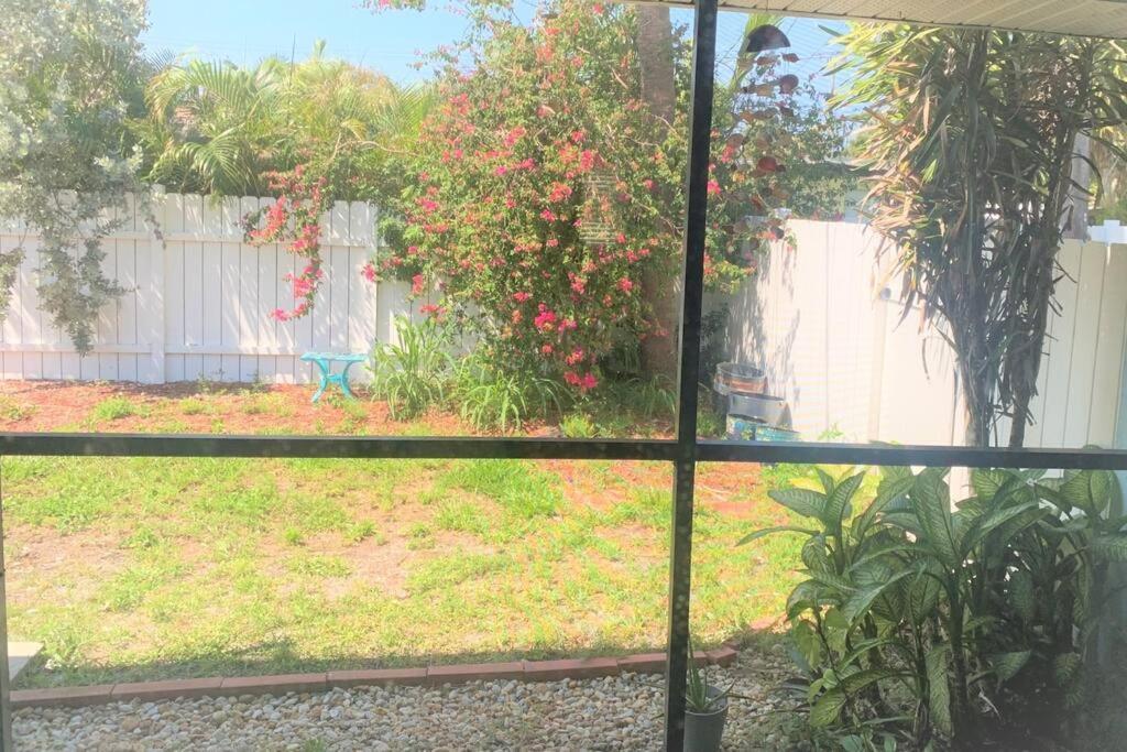 Bright And Beachy 2Bed 1Bath Home - Unit 210 Cocoa Beach Eksteriør billede